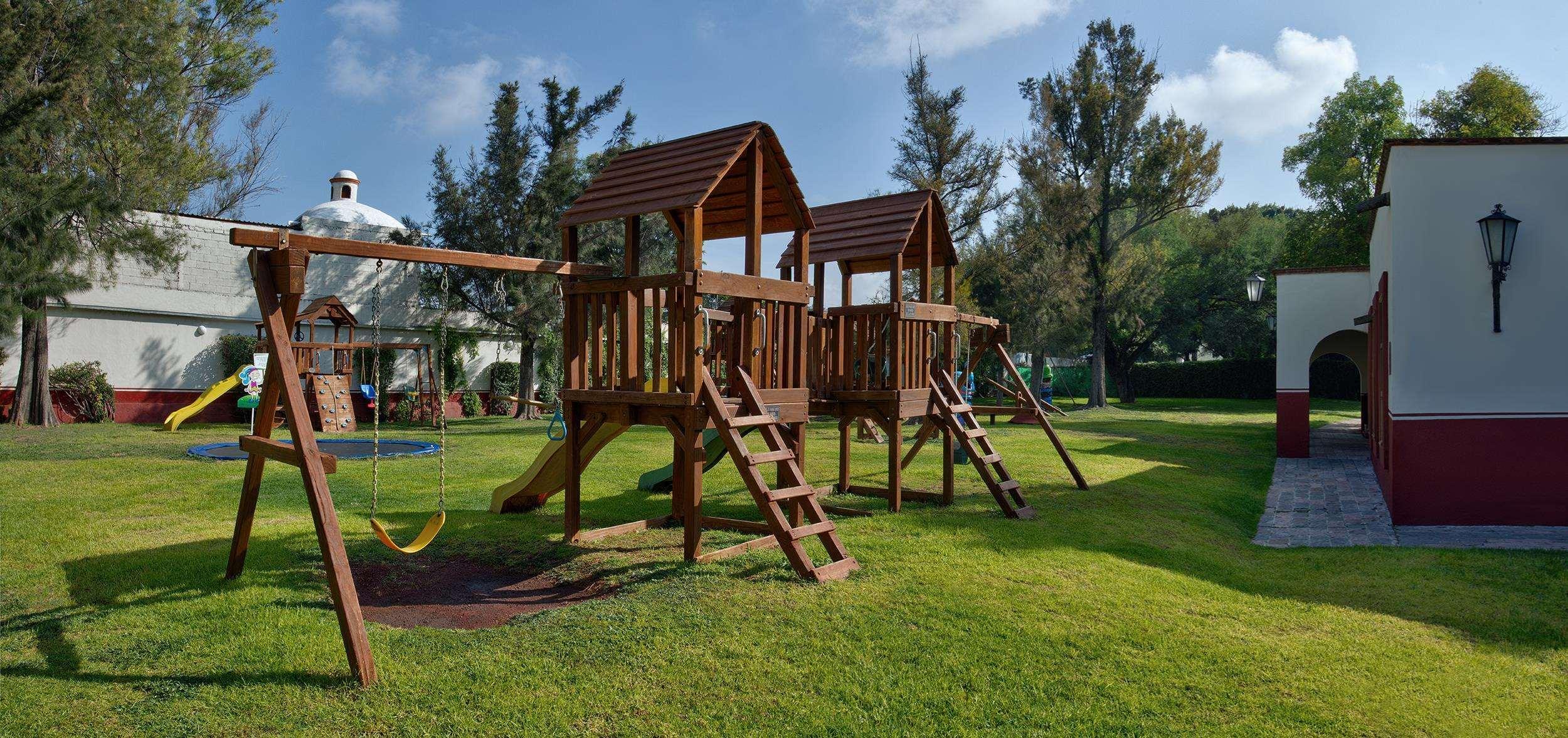 Отель Hacienda Jurica By Brisas Керетаро Экстерьер фото Playground in the park