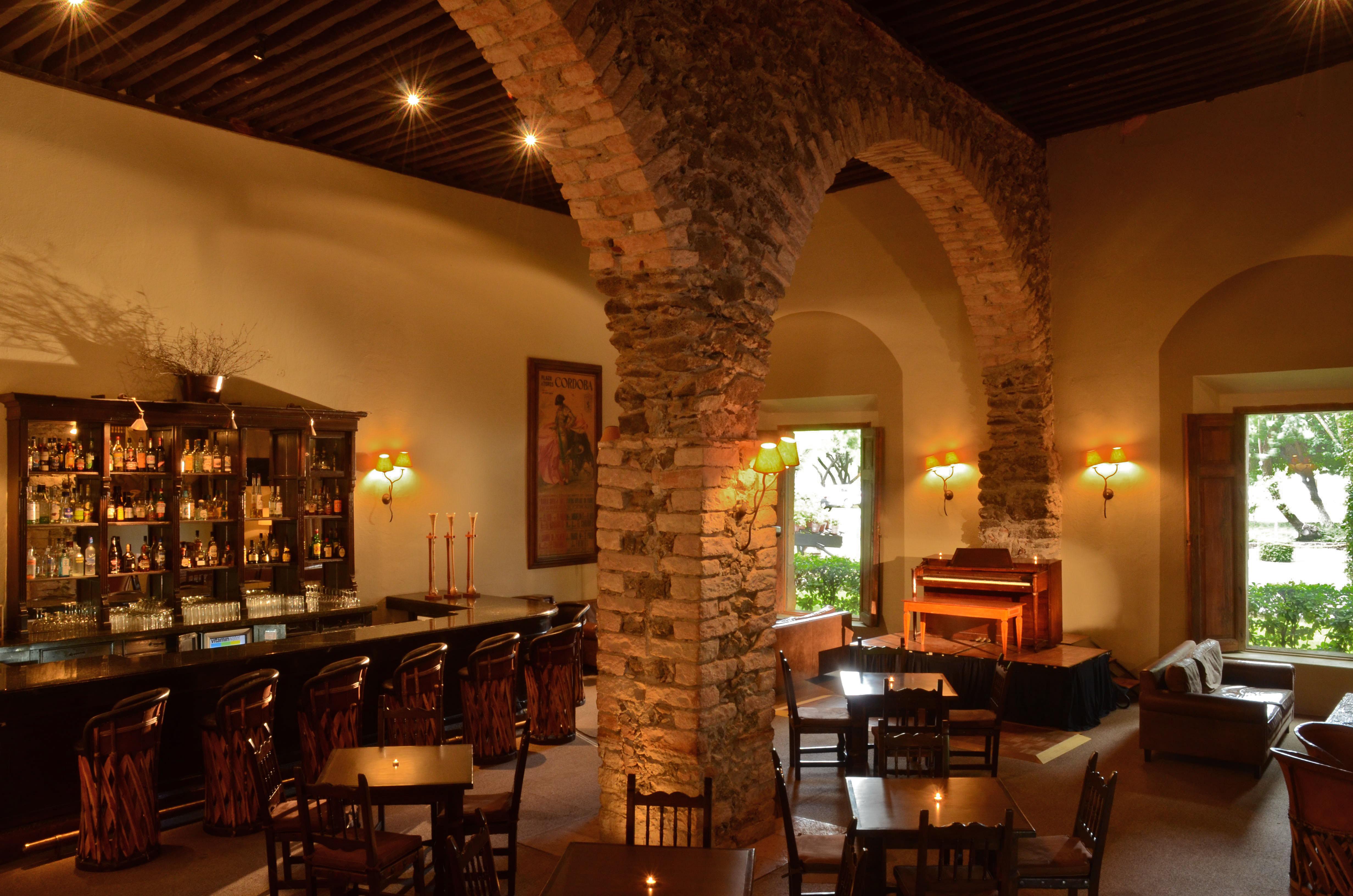Отель Hacienda Jurica By Brisas Керетаро Экстерьер фото The bar at the hotel