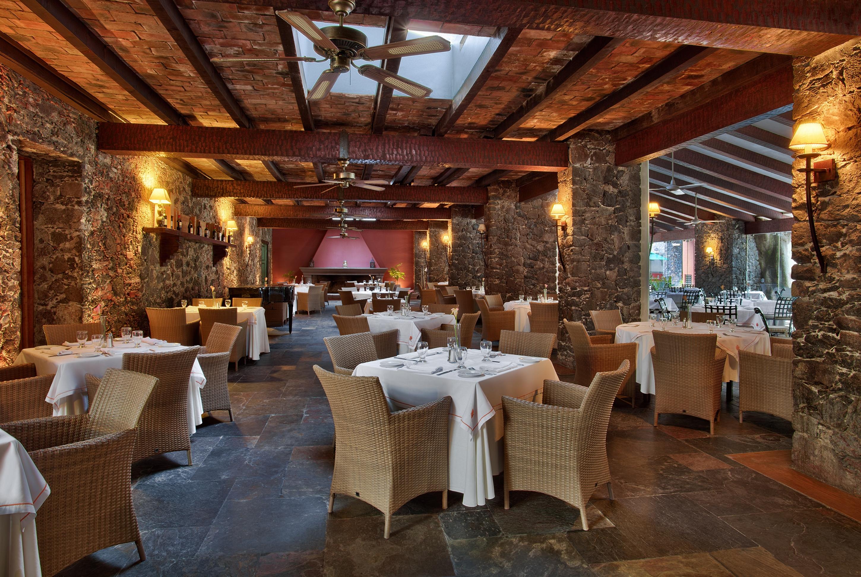 Отель Hacienda Jurica By Brisas Керетаро Экстерьер фото Restaurant
