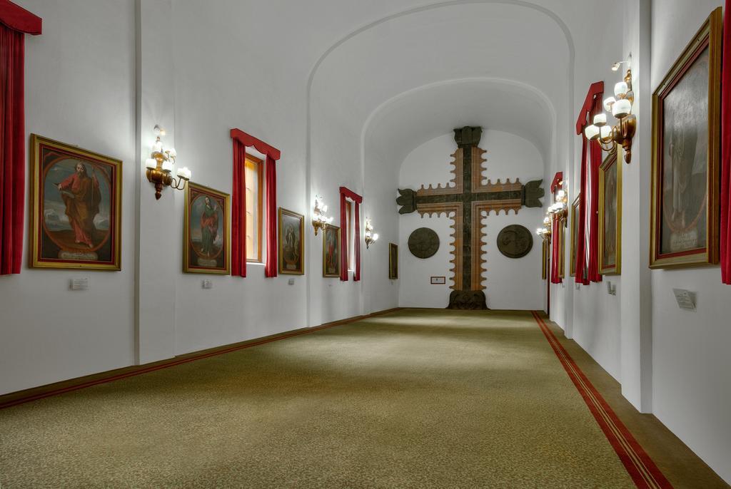 Отель Hacienda Jurica By Brisas Керетаро Экстерьер фото The Gallery of the Order